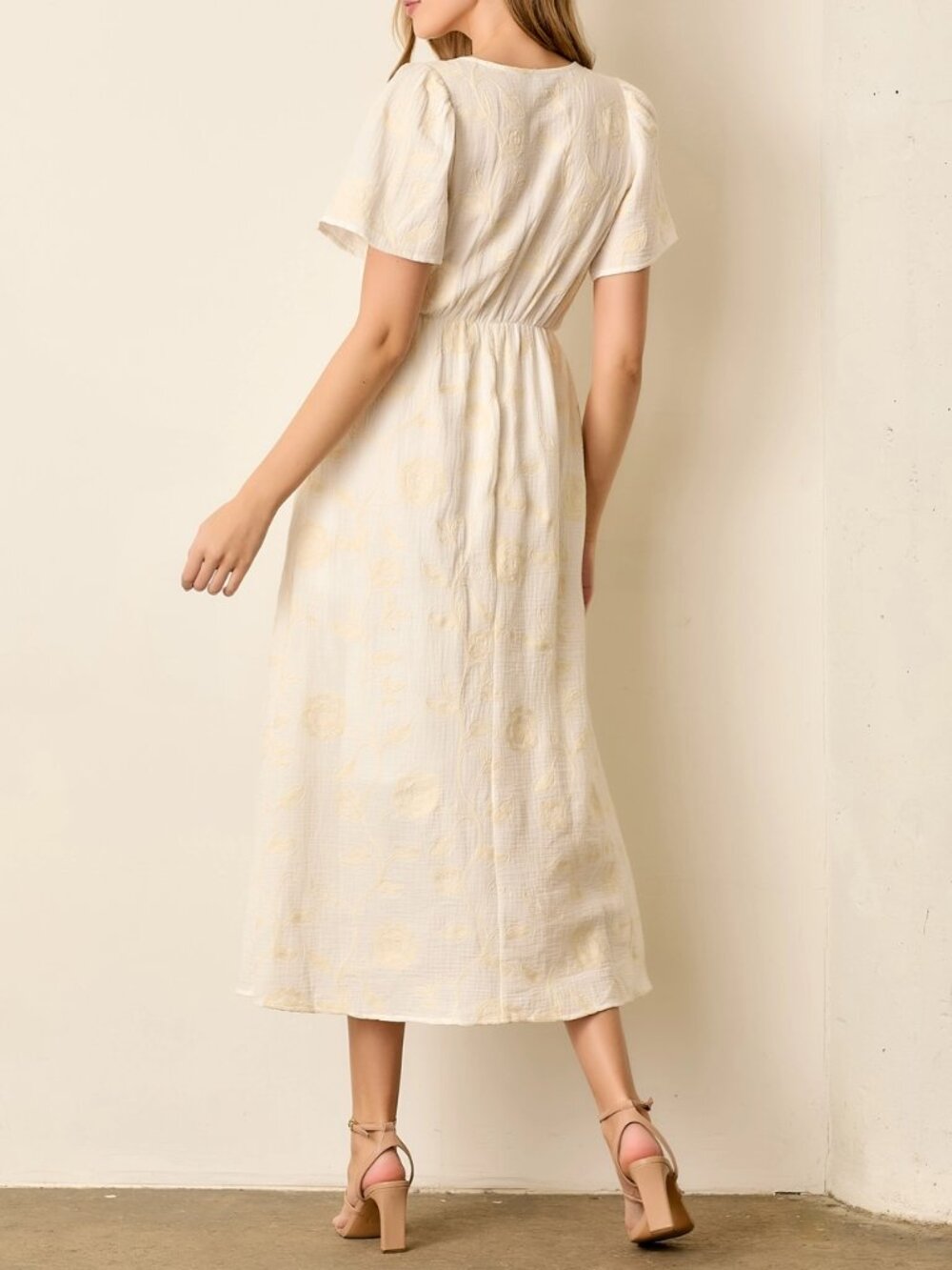 Cream Textured Midi Dress with Subtle Yellow Floral Embroidery - Pologram - Picture 4 of 4